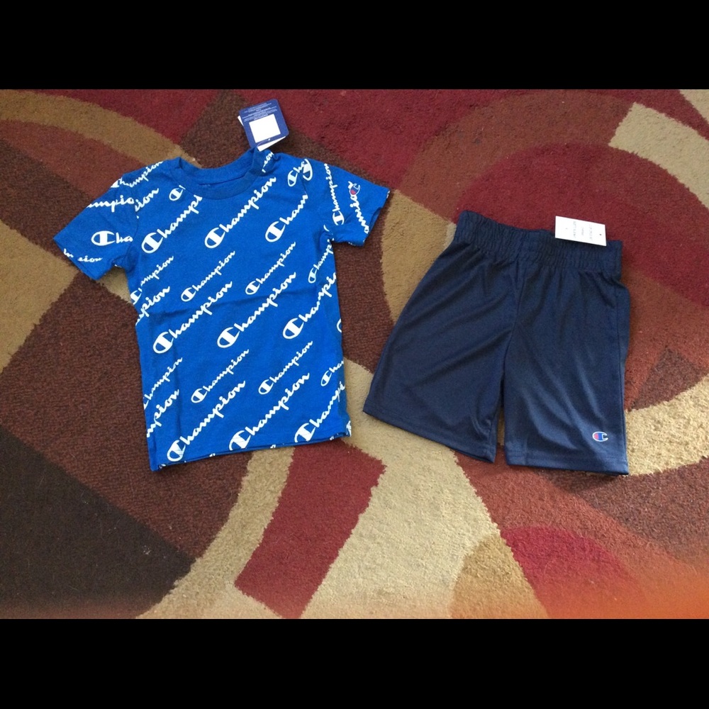 Boy’s champion shorts set NWT
